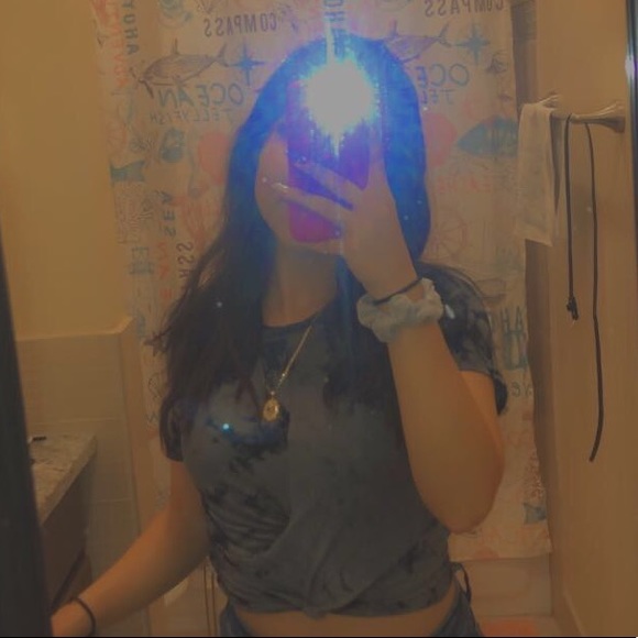 Meet your Posher, Ada - Picture 1 of 1